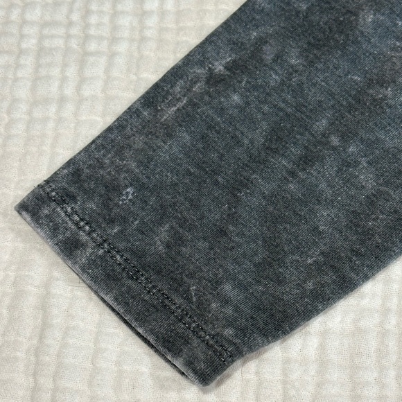 Disney women’s Gray Long Sleeve Shirt‎ - Picture 8 of 10